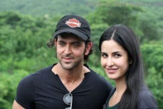 katrina kaif gives hrithik roshan a bike