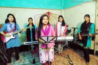 Female Band Achol