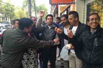 প্যারিসে বিক্ষোভের মুখে তথ্যমন্ত্রীর অনুষ্ঠান পণ্ড - Surma Times Archive