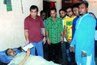 অসুস্থ অসহায় দলীয় কর্মীদের পাশে বিত্তবান নেতাদেরই এগিয়ে আসা উচিত : কয়েস লোদী - Surma Times Archive