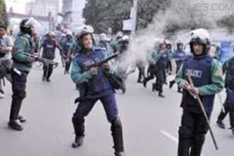 ছাতকে দুপক্ষের মধ্যে সংঘর্ষ পুলিশের গুলি , আহত ২৫ - Surma Times Archive