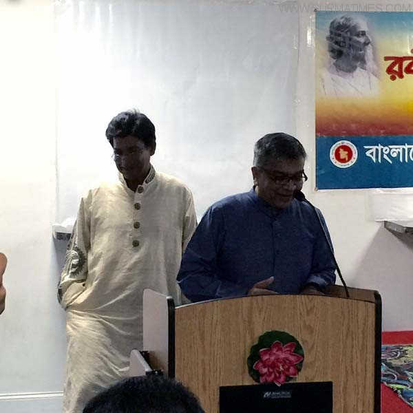 দেশে অসাম্প্রদায়িক শক্তি মাথাছাড়া দিয়ে উঠেছে : নিউইয়র্কে নতুন স্থায়ী প্রতিনিধি মোমেন 2 অনুষ্ঠানে বক্তব্য রাখছেন কন্সাল জেনারেল শামীম আহসান। ছবি- এনা।