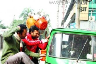 সিলেট জুড়ে সিএনজি ভাড়ায় নৈরাজ্য: মালিক-শ্রমিকরাই সর্বেসর্বা - Surma Times Archive
