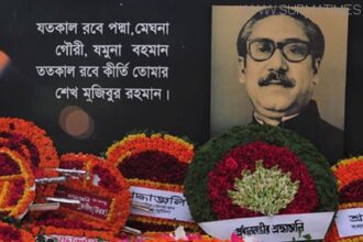 বিজয় মাসের শুরুতে বঙ্গবন্ধুর প্রতিকৃতিতে শ্রদ্ধা - Surma Times Archive