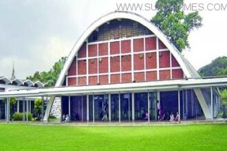 ঢাবিতে নিজের শরীরে আগুন দিলেন ছাত্রী - Surma Times Archive