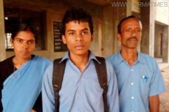 একই ক্লাসে পড়ে বাবা-মা-ছেলে! - Surma Times Archive