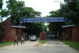 শাবিতে ছাত্রদের র‌্যাগিংয়ে ছাত্রী অজ্ঞান! : প্রতিবাদ করায় হামলা - Surma Times Archive