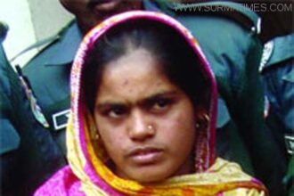 কারাগারে স্বামীকে গাঁজা দিতে গিয়ে ধরা পড়লেন স্ত্রী - Surma Times Archive