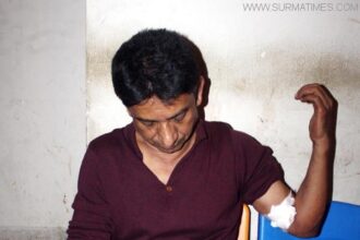সিলেটে যুক্তরাজ্য প্রবাসীর উপর গুলি : দেড়মাসেও গ্রেফতার হয়নি অস্ত্রধারীরা - Surma Times Archive