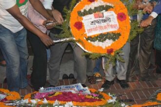 শ্রদ্ধা প্রদর্শণের নামে এ কেমন অশ্রদ্ধা! - Surma Times Archive