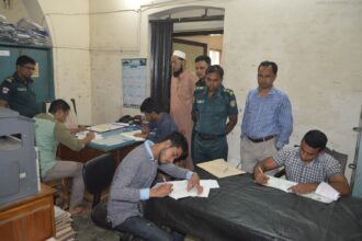 ভুল থেকেও শেখা যায়-আলোর পথে আসতে চায় তারা - Surma Times Archive