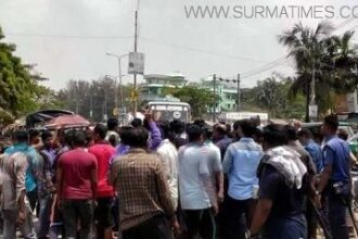 বিদ্যুৎ বিপর্যয়: গোলাপগঞ্জে ডাইরেক্ট এ্যাকশন শ্লোগানে বিক্ষোভ! - Surma Times Archive