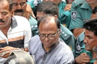 ডিবির রিমান্ডে মাহমুদুর রহমান - Surma Times Archive